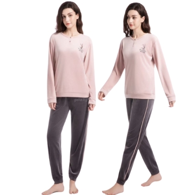 Дамски комлект от плюш - мод 626