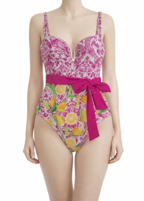 Цял бански с твърда чашка B и ефектна шарка