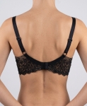 Луксозен  сутиен ,комбиниран с черна дантела и телесен тюл- мод 80006